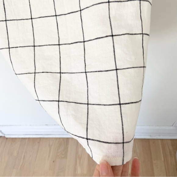 SOLD Not Perfect Linen V Neck Large Check Print Tank size S/M - Picture 6 of 11